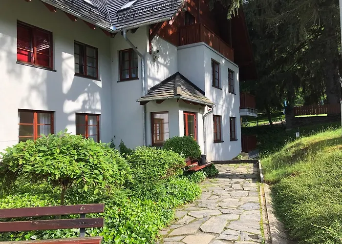 W Rezydencji Pod Swierkami Appartement *