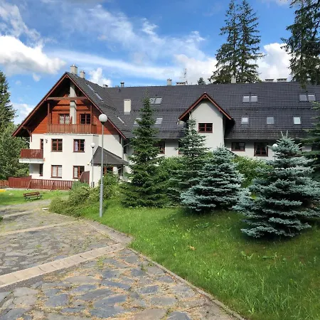 W Rezydencji Pod Swierkami Карпач